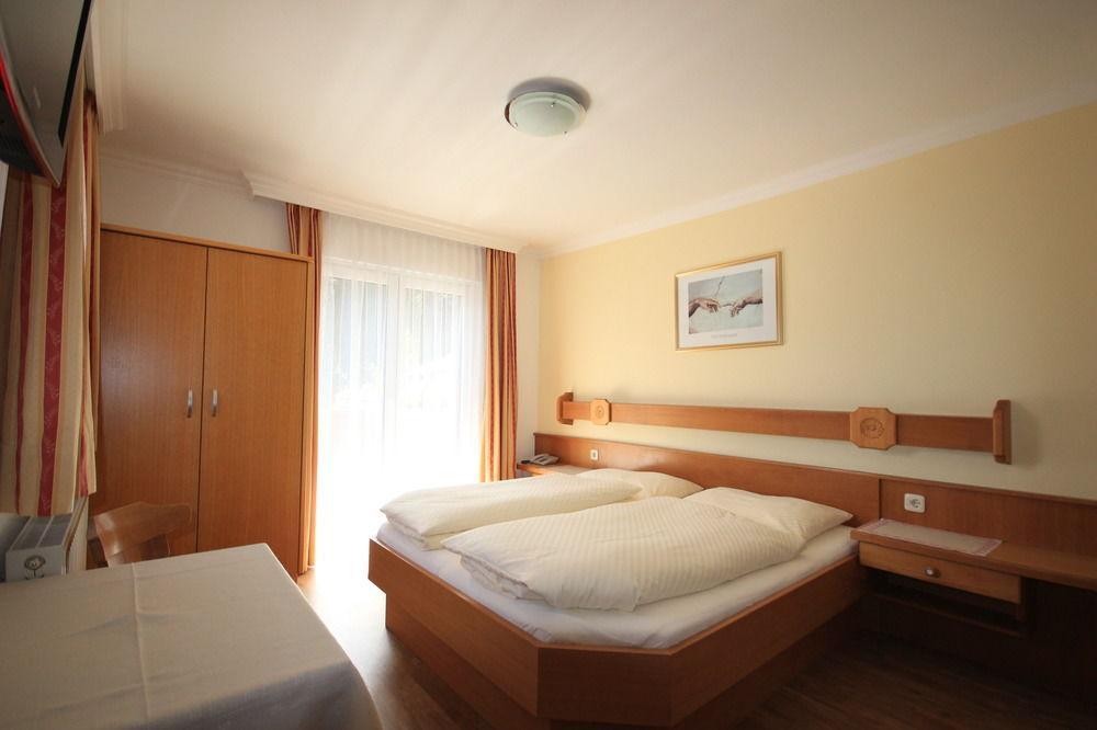 Pension Riedlsperger Saalbach-Hinterglemm Exterior photo